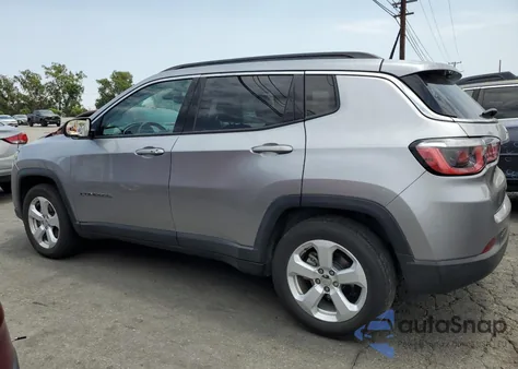 2018 Jeep Compass Latitude из США, поврежденный, VIN 3C4NJCBB8JT461048